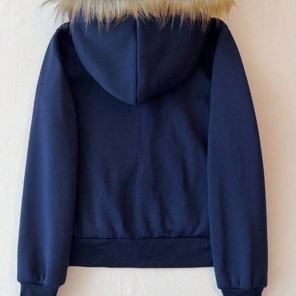 Jacket - Picture 2 of 5